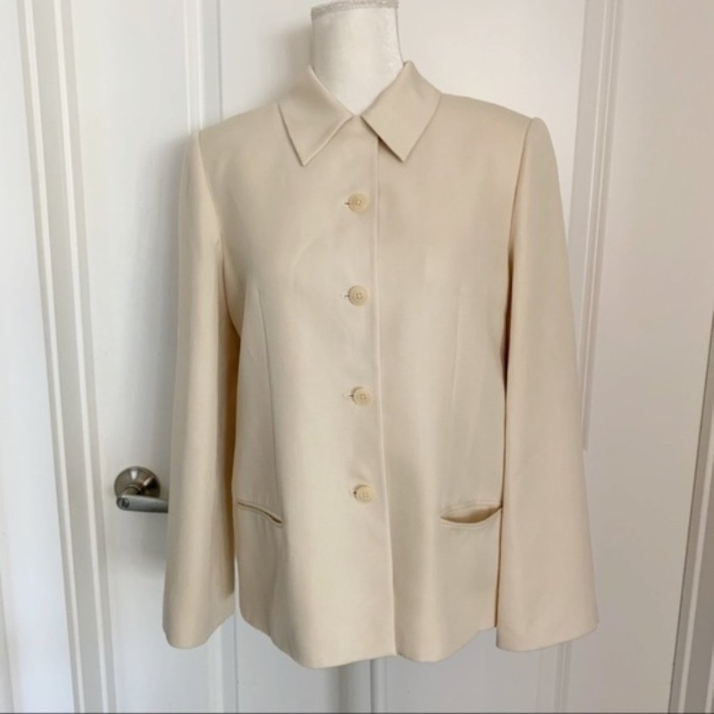 Banana Republic | 100% Silk Cream Blazer Sz 8 NWT